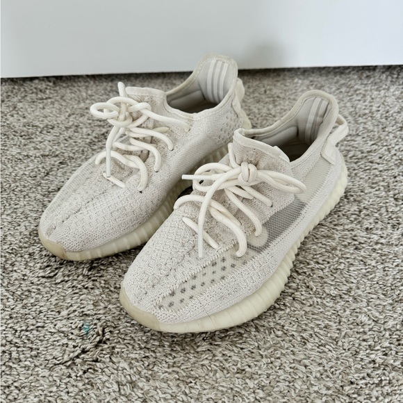 Adidas Yeezy Boost 350 V2 Bone - Picture 2 of 5